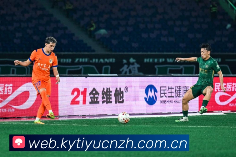 尼克斯剑指八连胜冲三杀黄蜂魔术奋力回前八东部格局生变战意拉满专题观察:最新赛事动态与深度分析 尼克斯剑指八连胜冲三杀黄蜂魔术奋力回前八东部格局生变战意拉满专题观察:最新赛事动态与深度分析